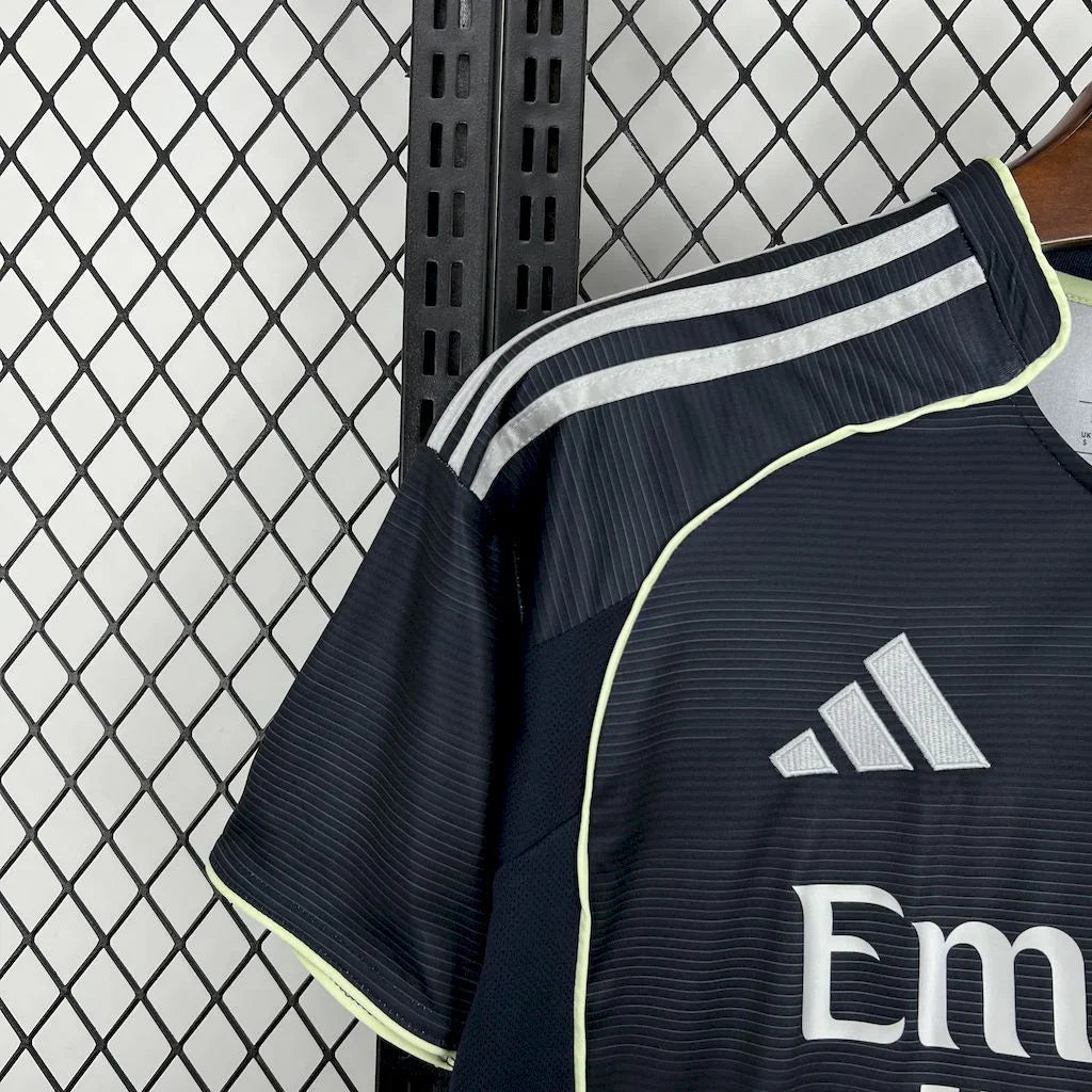 Camisola Real Madrid fora 2025-26