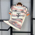 Camisola Bayern Munich fora 2025-26