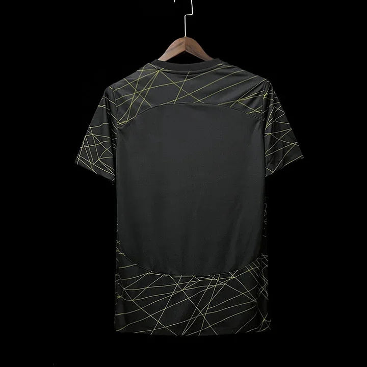 Camisola Paris Saint-Germain temporada 2023-2024 edição fourth