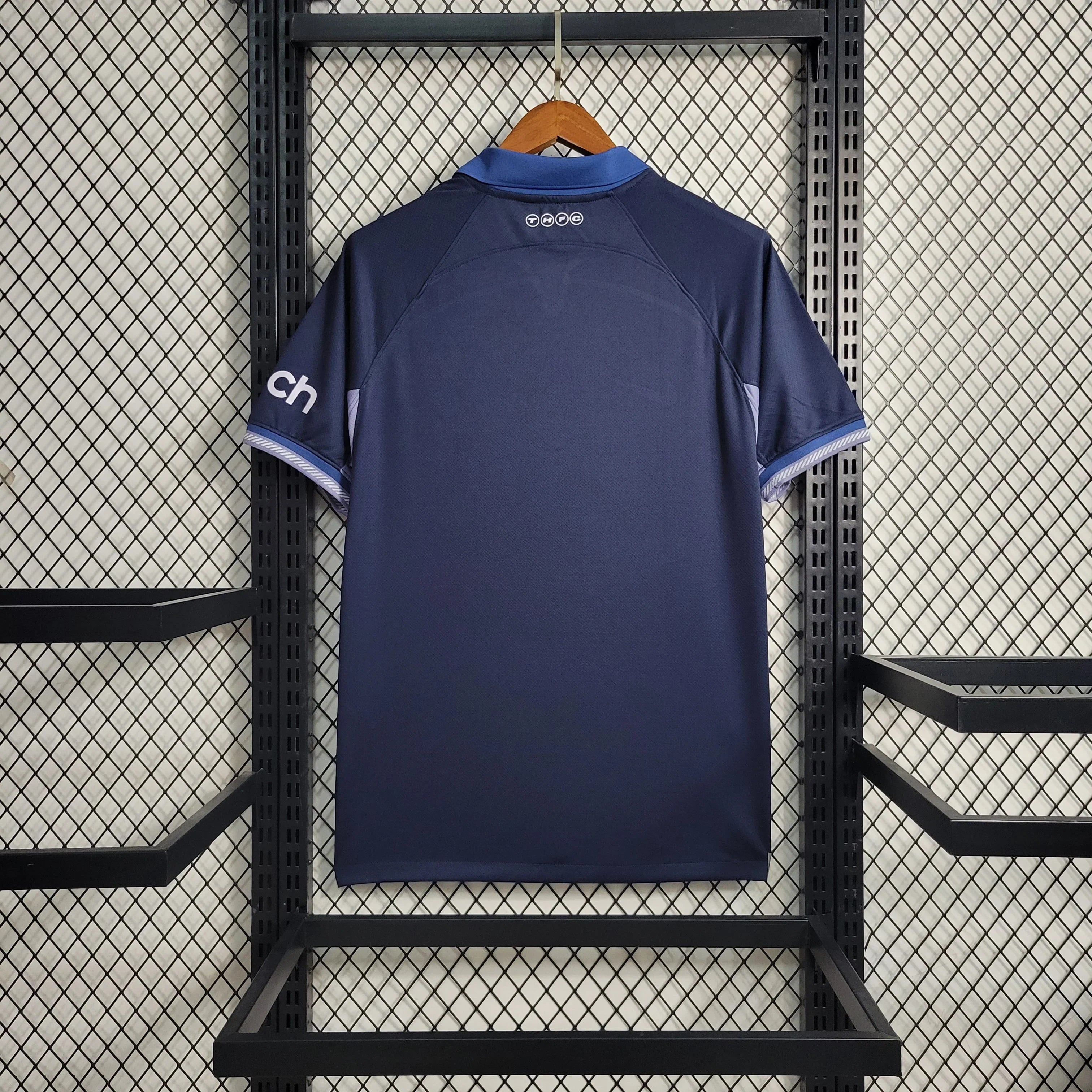 Camisola Tottenham fora 2023-24