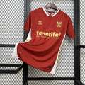 Voetbalshirt Tenerife uit 2025-26