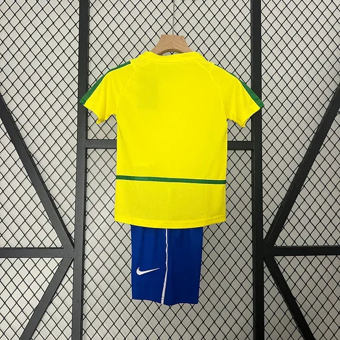 Kit Criança Brasil Retro 2002
