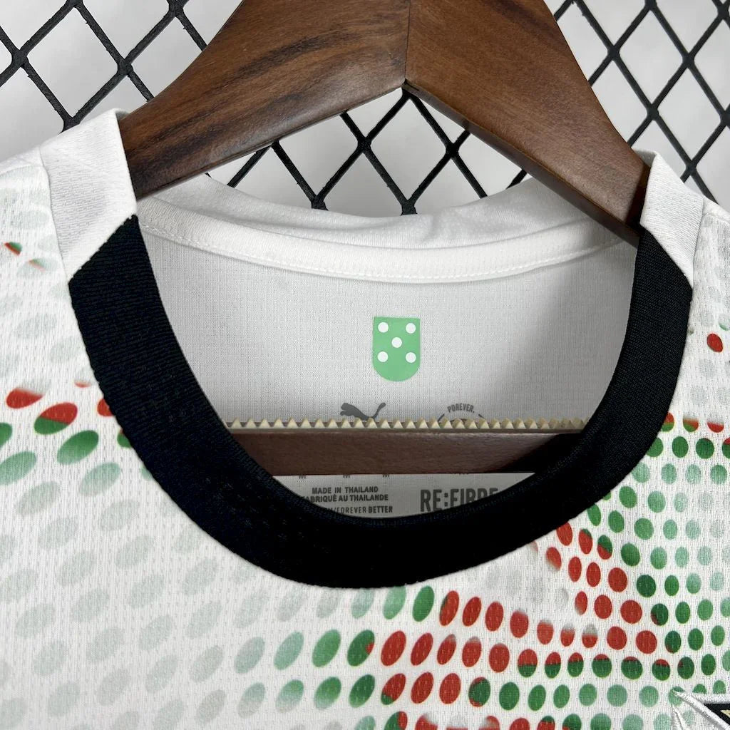 Camisola Portugal Fora Feminino 2025