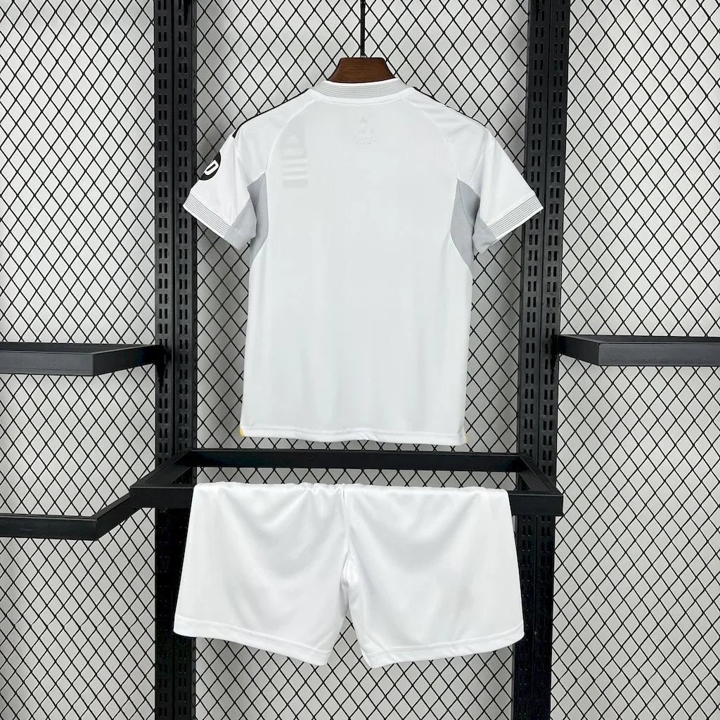BARNEDRESS Real Madrid 2025/26