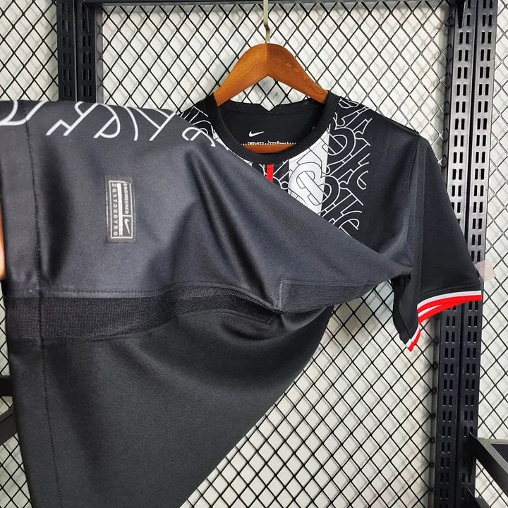 Fotballdrakt England konsept 2024/25 Burberry