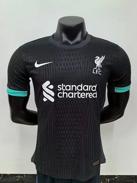 Camisola Liverpool temporada 2023-2024 fora versão player totalement preto