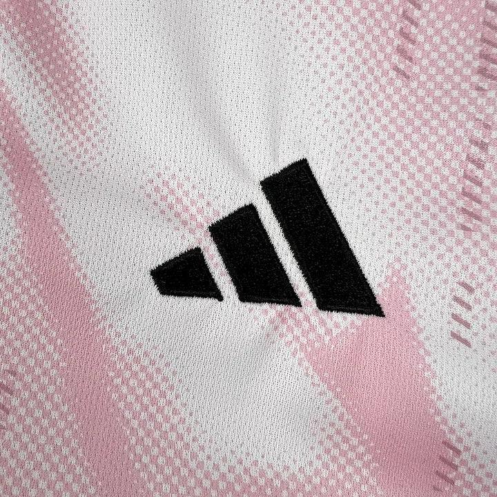 Camisola Real Madrid Conceito Rosa & Branco 2025