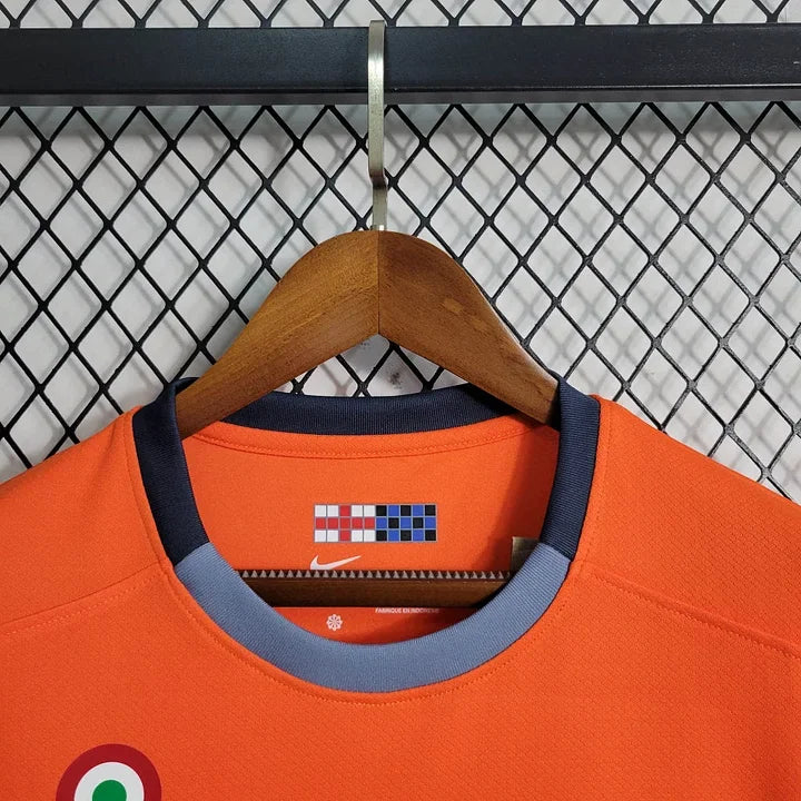 Camisola Inter Milan  Futebol Third Orange 2023 2024