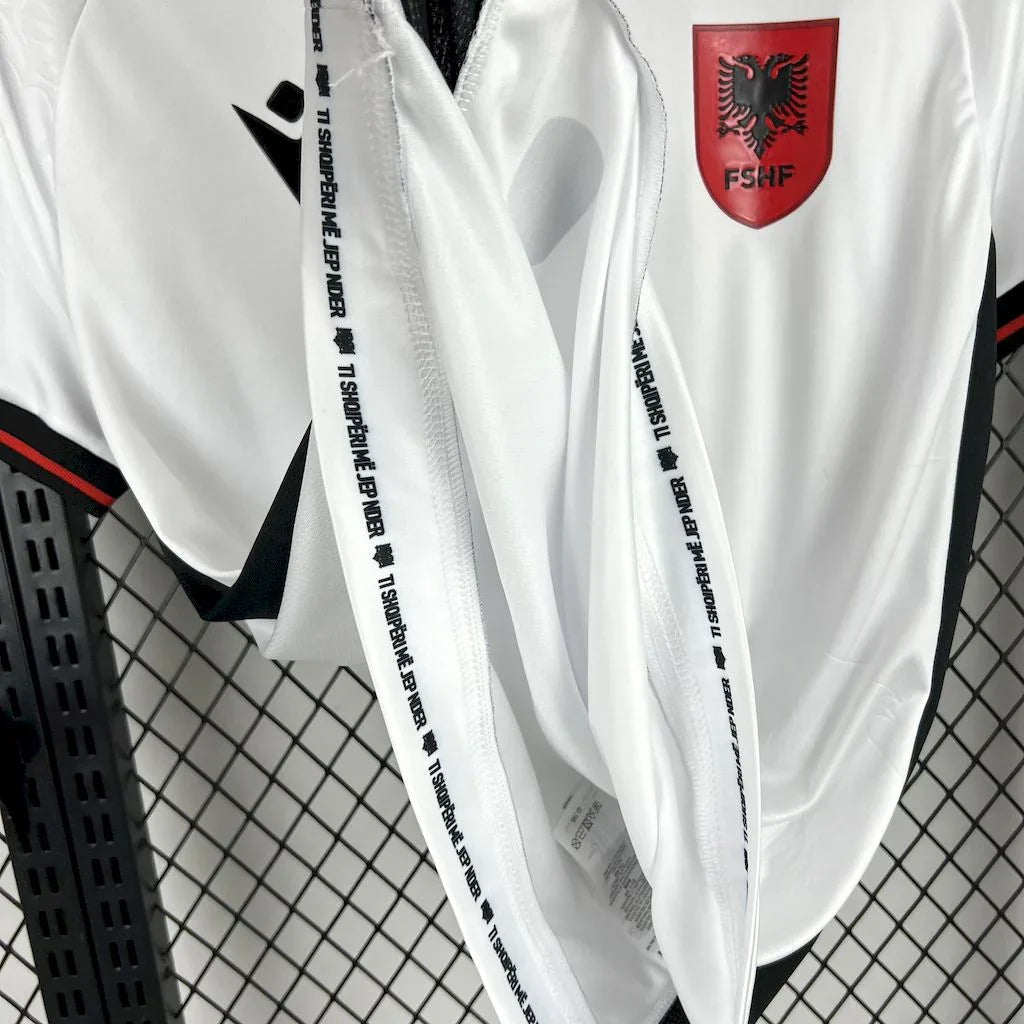 Fotballdrakt Albania Borte 2025