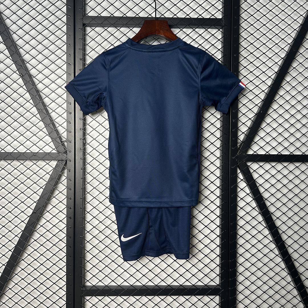 BARNEDRESS PSG 2025/26