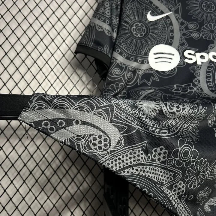 Camisola futebol FC Barcelona preto conceito 2024 2025