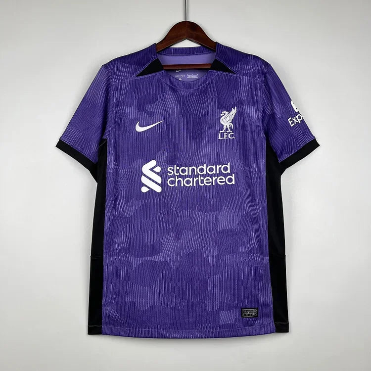 Camisola Liverpool temporada 2023-2024 third
