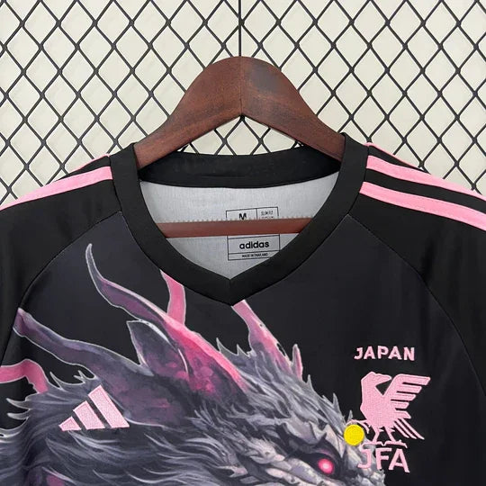 Fotballdrakt Japan sesong 2023-2024 spesialedisjon svart og rosa drage