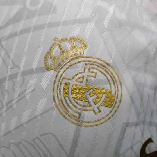 Fotballdrakt Real Madrid sesong 2023-2024 limitert utgave gull