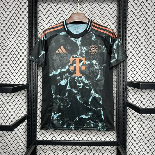 Camisola Bayern Munich fora 2025