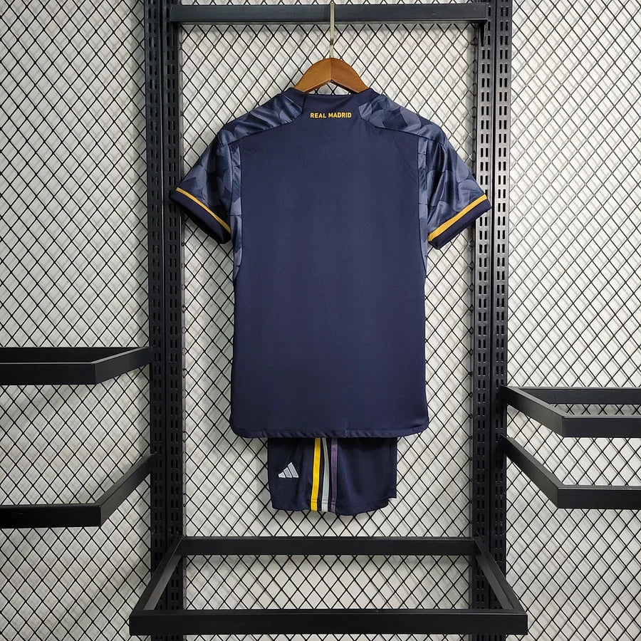 BARNEDRESS REAL MADRID BORTE
