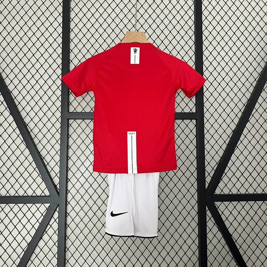 KIT CRIANÇA RETRO MANCHESTER UNITED 2008