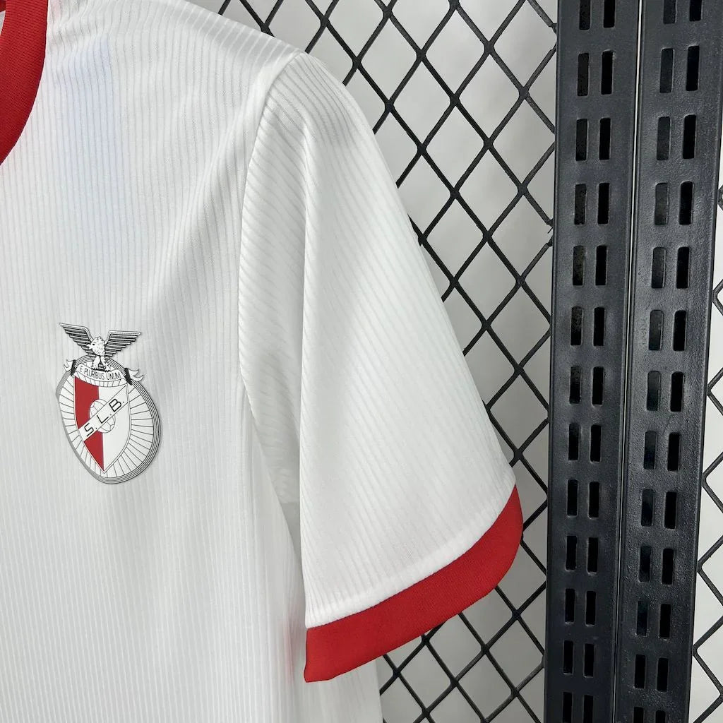 Camisola Benfica conceito 2025-26