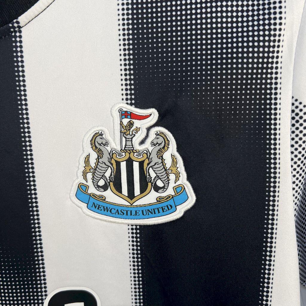 Camisola Newcastle 2025-26
