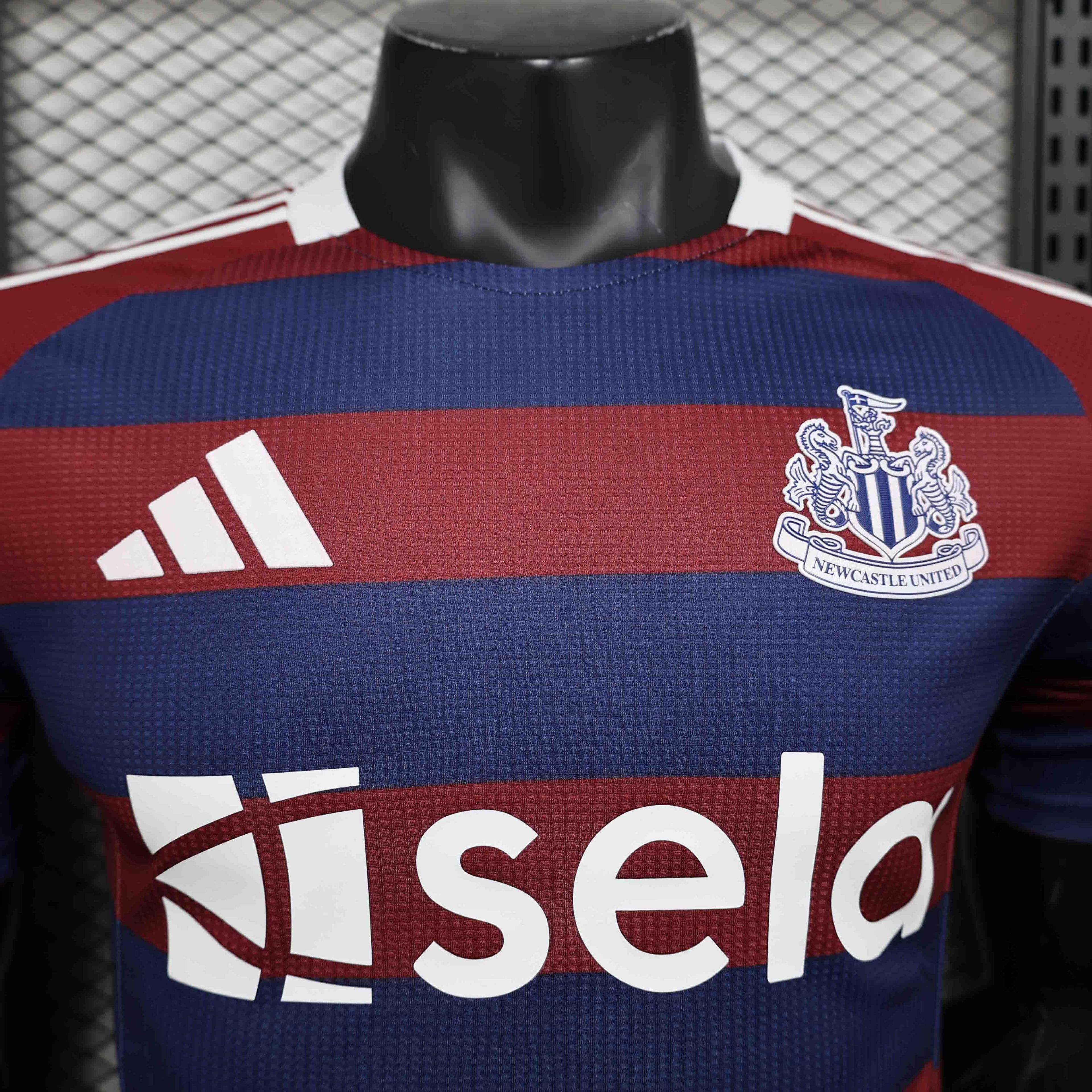 Camisola Newcastle fora 2024-25