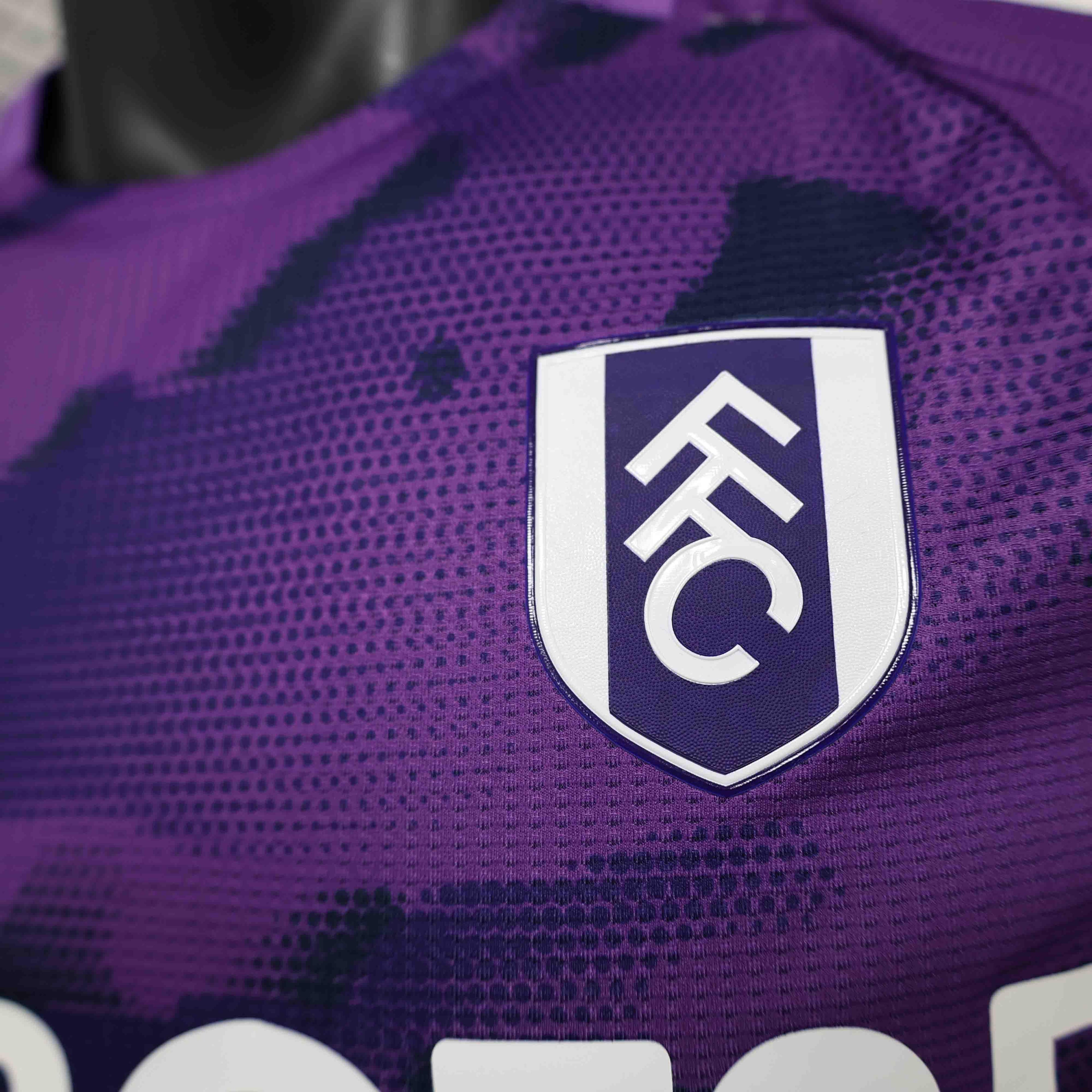 Camisola Fulham 2024-25