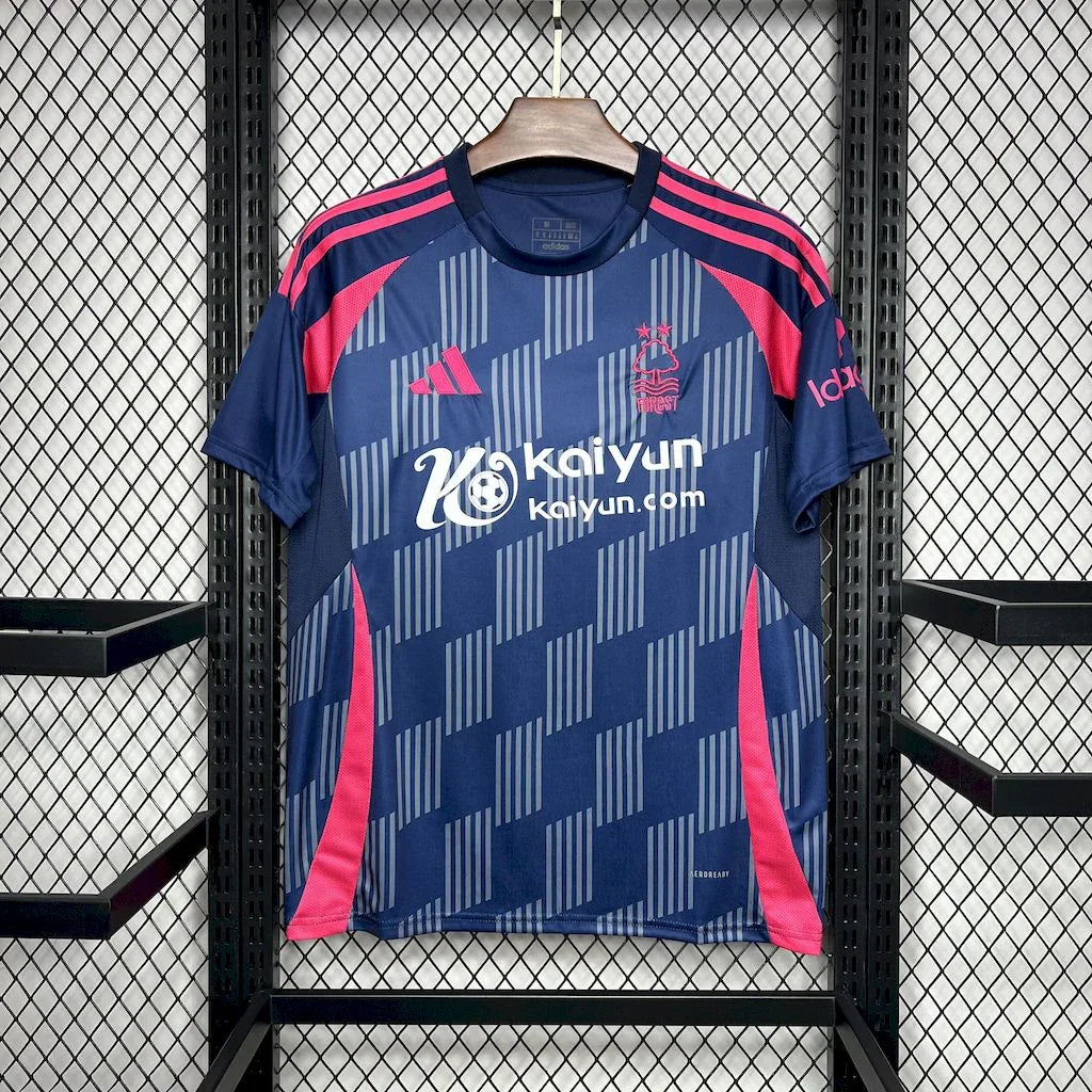 Voetbalshirt Nottingham Forest uit 2024-25