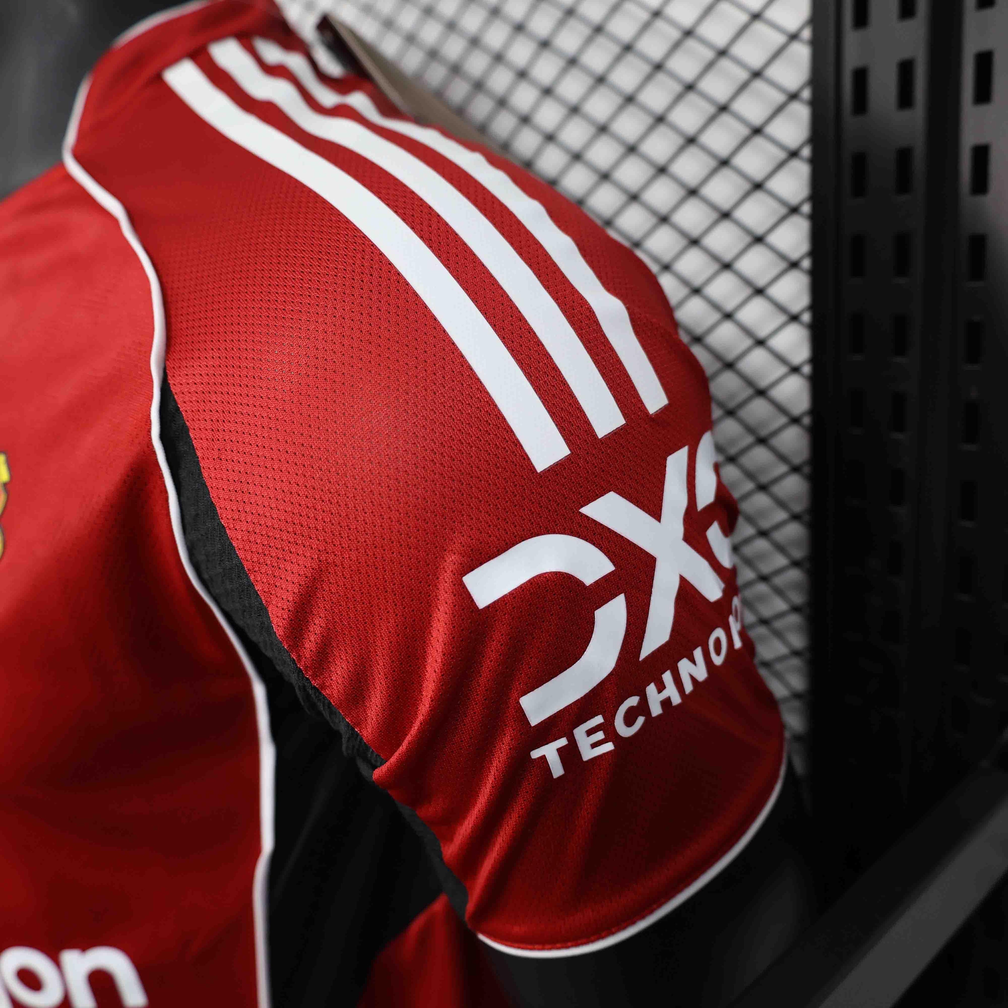 Camisola Manchester United 2025-26