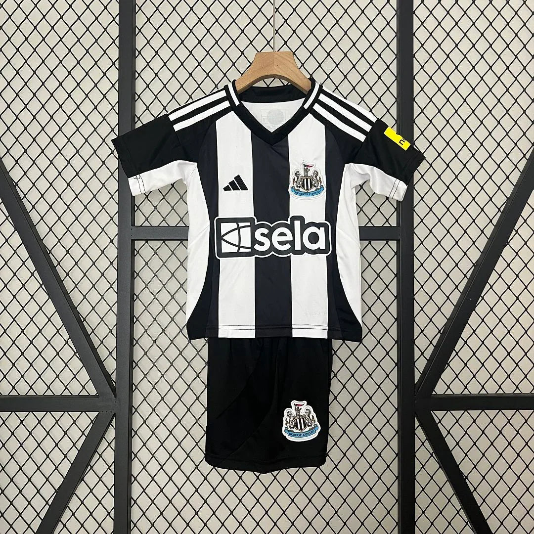 Kindertenue Newcastle 2024-25